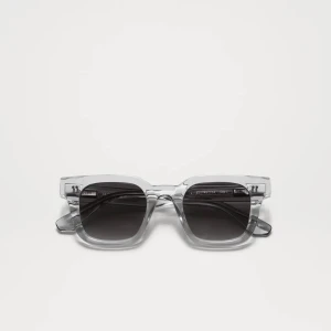 Solglasögon CHIMI - CHIMI 04 grå. Nästan oanvända och därför felfria. Inklusive kartong.