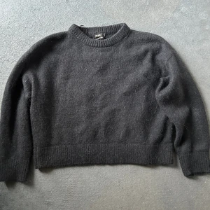 Stickad kofta - Skön stickad kofta från Bikbok