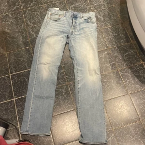Levis jeans 501 - Ljusblå Levis jeans storlek 33/34
