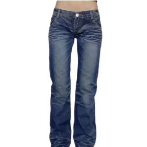 Dragon boat  - Är i jätte bra skick, precis som nya vid intresse hör av dig för mer info🥰