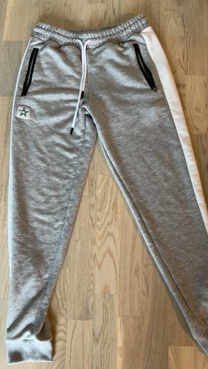 Starnutrion träningsbyxor - Storlek M gym byxor 