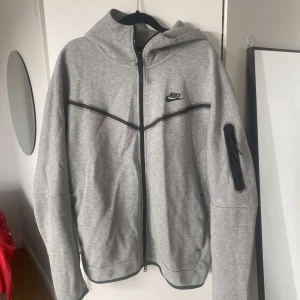 Nike tech fleece - Cond 8/10