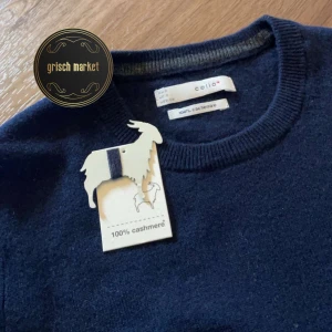 100% kashmir tröja  - En fet 100% kashmir tröja från det franska märket Celio | den är i nyskick, 10/10, tagg fås med | storleken på taggen är S sitter tts | modellen är 170cm 55kg | nypris runt 2000, priset är inte hugget i sten! |