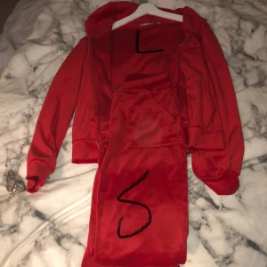 Mjukis sett  - Fins o hämta  i Linköping o även Jönköping fins möjlighet att även posta så hör av er om ni finner något intresant 