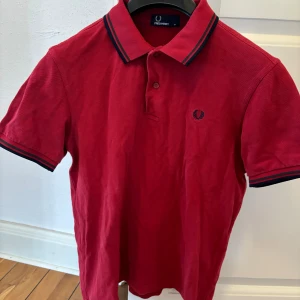 Fred Perry pike - Storlek M Regular fit Fint  skick. 