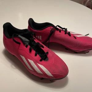 Fotbollsskor - Fotbollskor i toppenskick.