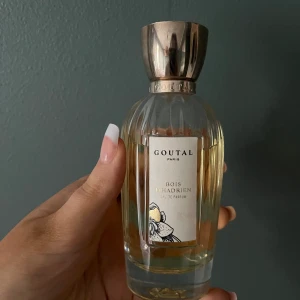 Goutal perfume  - goutal bois d’hadrien eau du parfum  änvänft några gånger 