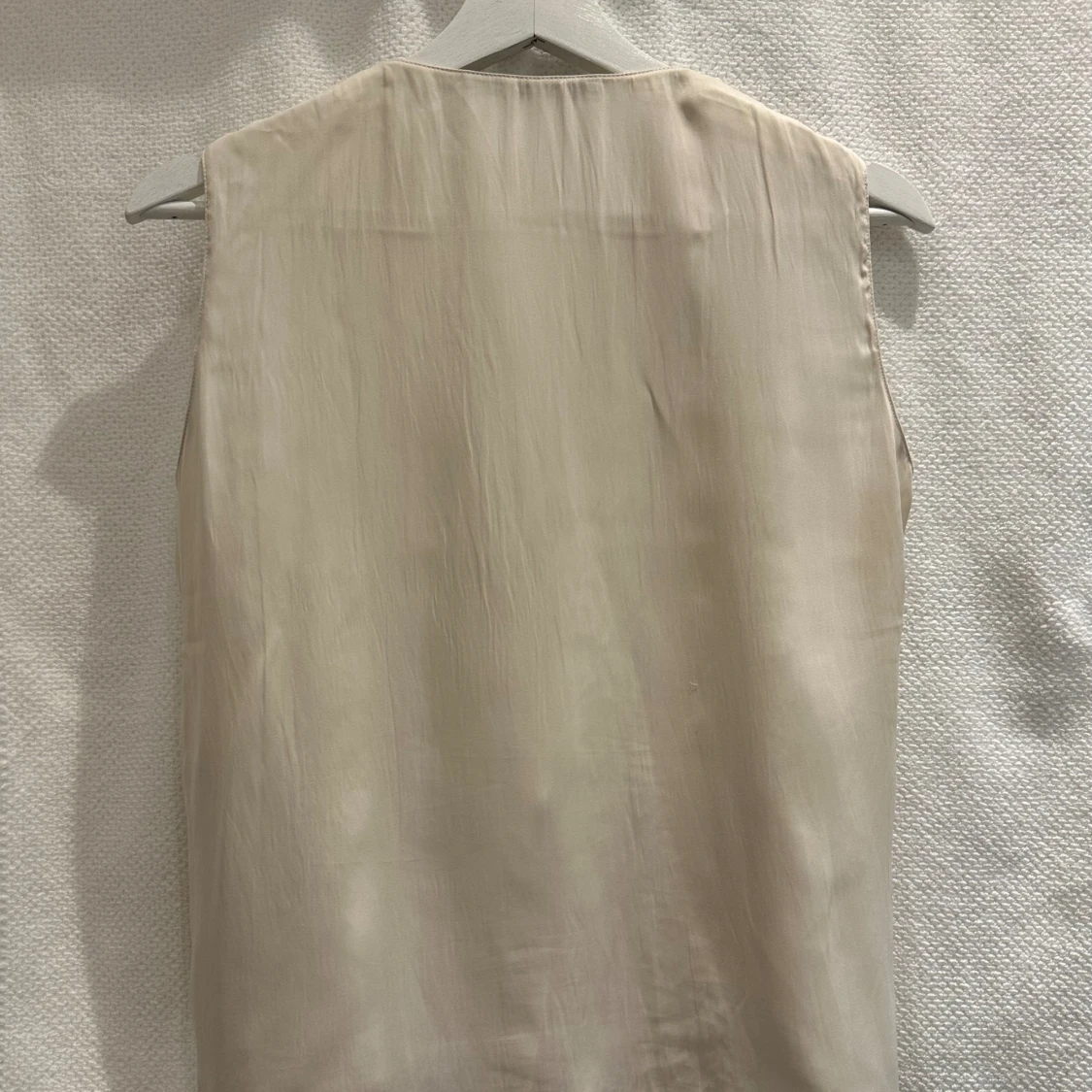 Ljus cremefärgad topp - 92