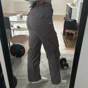 Bershka Cargobyxor  - Så fina cargobyxor!! Aldrig använda 💓