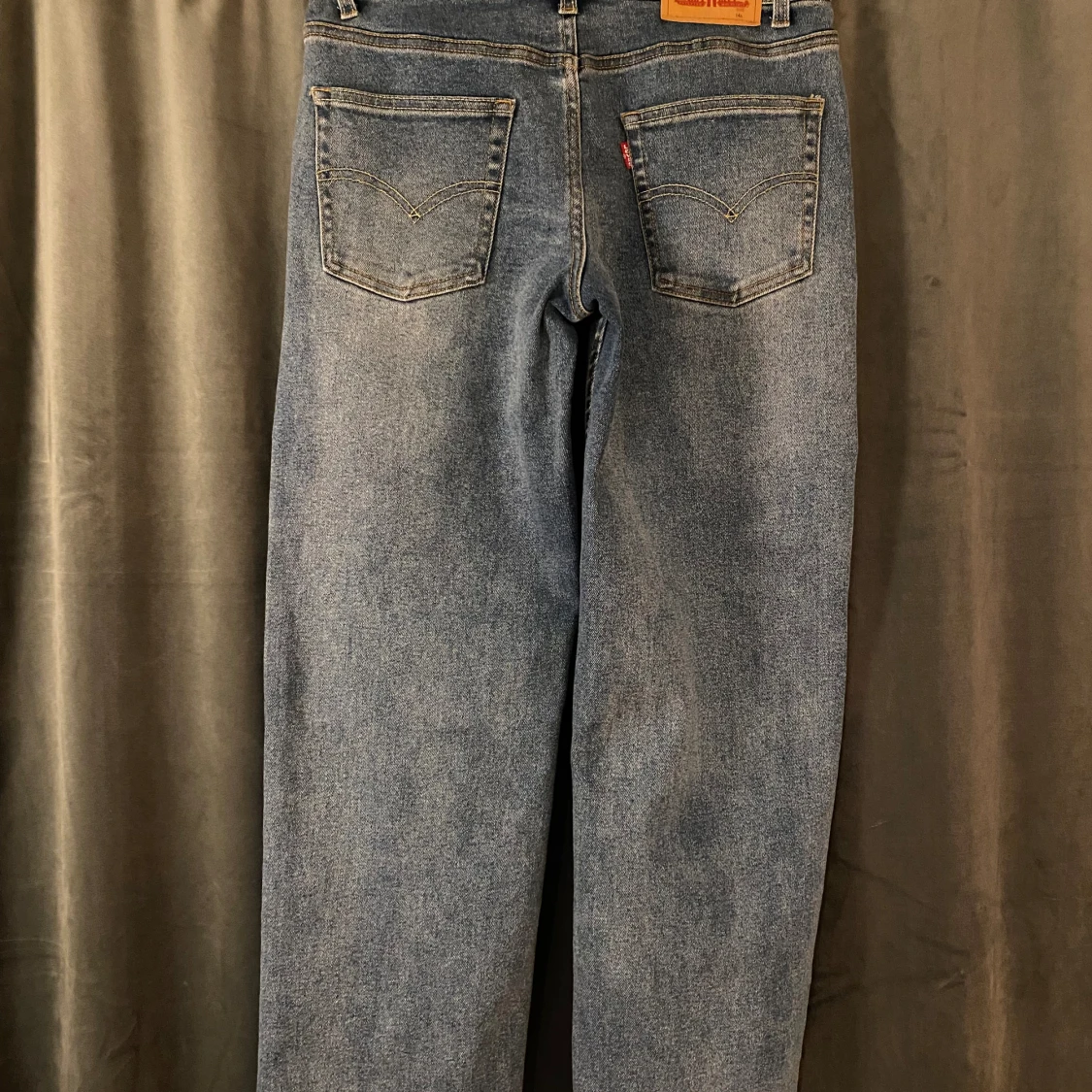Helt nya Levis jeans - 90