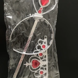 Tiara & Trollstav  - Helt ny  Finns fler kvar  Sammafrakt 