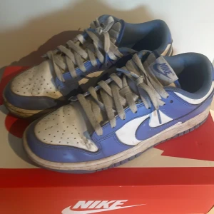 Säljer mina Nike dunk Low Coast, Skick 6av10. Använd  - Skick 6av10. Använd. Äkta 👍👍