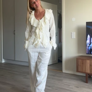 Super fint sett från Moa matssons kollektion  - Säljer detta djuvliga  sett!! Använt 2 gånger ! Som nytt😍! Hör av er vid intresse 🩷💓