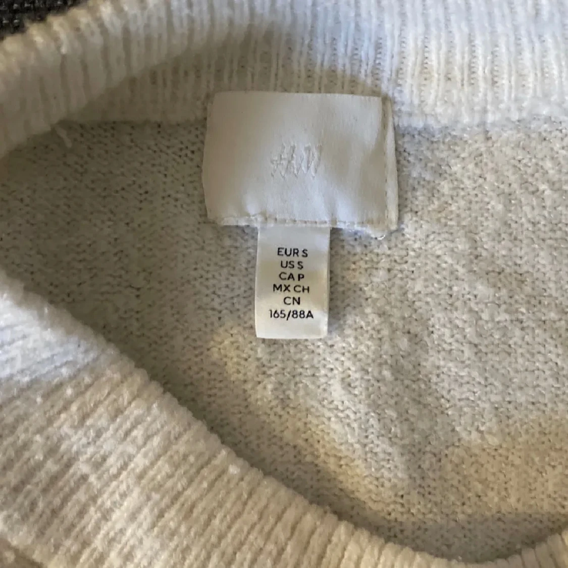 Stickad tröja  - 91