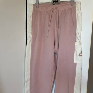 Nike mjukisbyxor  - Varsamt använda.