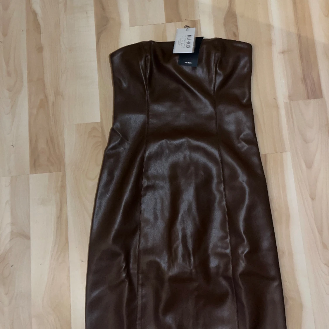 Brun klänning - 91