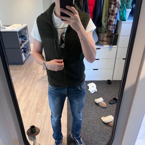 Peak performance fleece väst - Peak performance fleece väst storlek S Inga skador och i fint skick