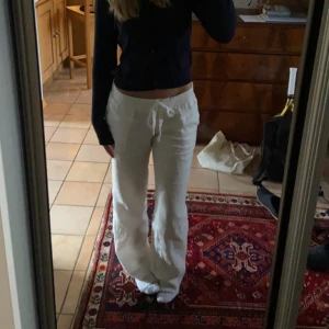 Linnebyxor  - Säljer linnebyxor från alobha, som är helt slutsålda på hemsidan.