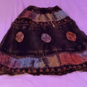 Fin Indisk kjol finns att hämta i Hökarängen!