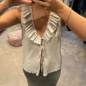 Zara topp - Super söt topp från zara i bra skick!🧡