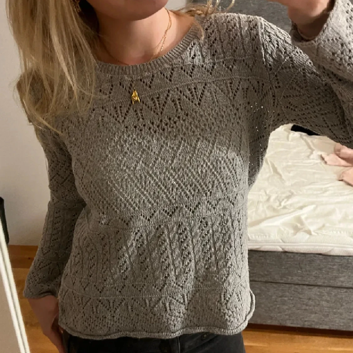 Stickad tröja