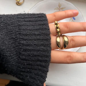 Edblad ring - I mycket bra skick. Strl S. Priset är diskuterbart.