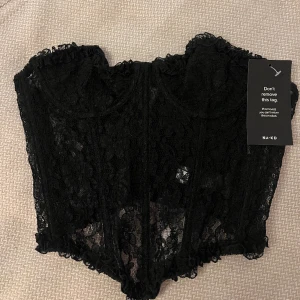 Spetstopp  - Spetstopp från nakd, aldrig använd! Storlek 75A