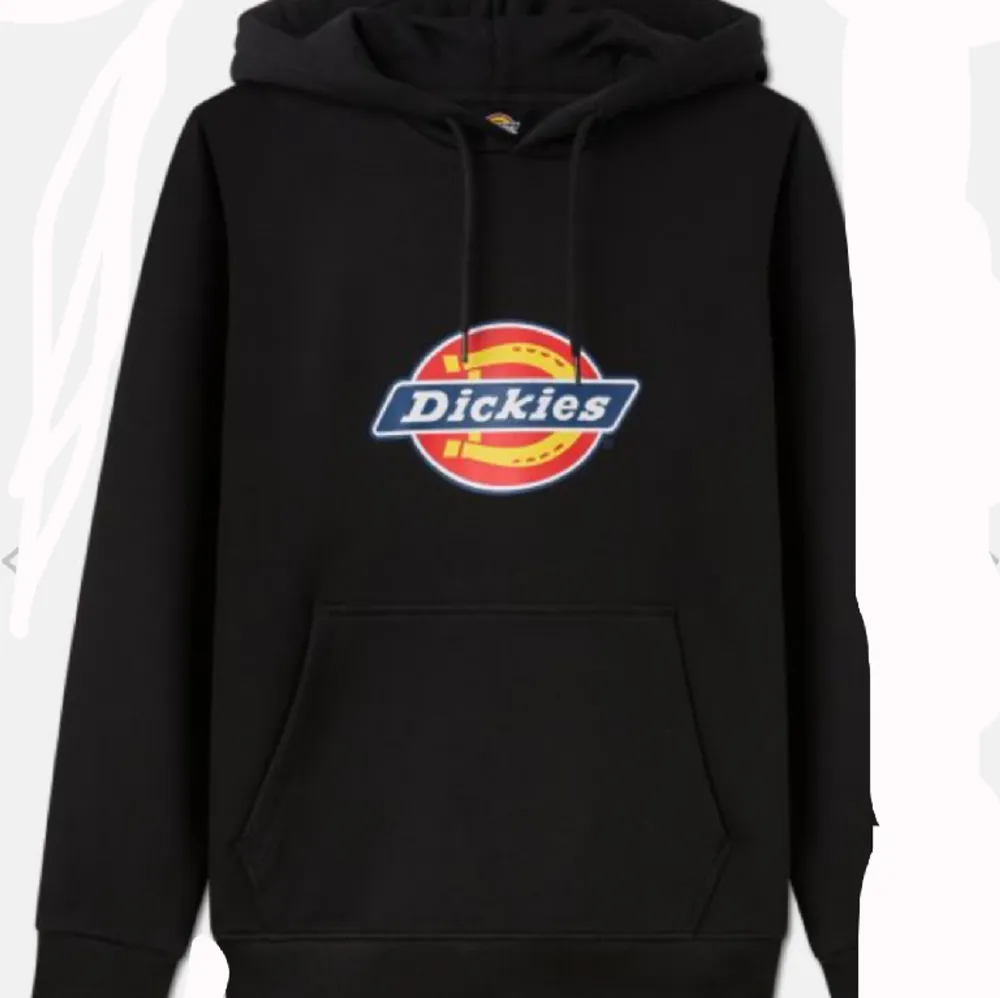Säljer en Dickies hoodie som ej kommer till någon användning Original pris:700kr. Hoodies.