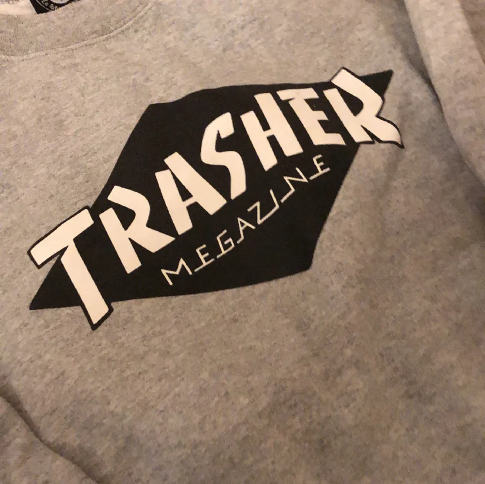 Snygg thrasher tröja nypris 1300kr. Hoodies.