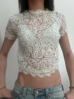 Spets topp - Jätte snygg och cool spelstopp perfekt till alla outfits