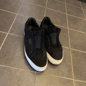 Arigato skor - Använda flertal gånger men är i väldigt bra skick! Tveka inte på att skriva vid frågor