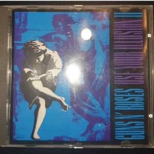Guns 'n roses cd (NY ANNONS❗) - OM DU SKULLE VILJA HA MER INFO CHECKA IN MITT FÖREGÅENDE KONTO SOM FÖLJS I PROFIL ELLER SÅ FÅR DU JÄTTEGÄRNA FRÅGA😊❗