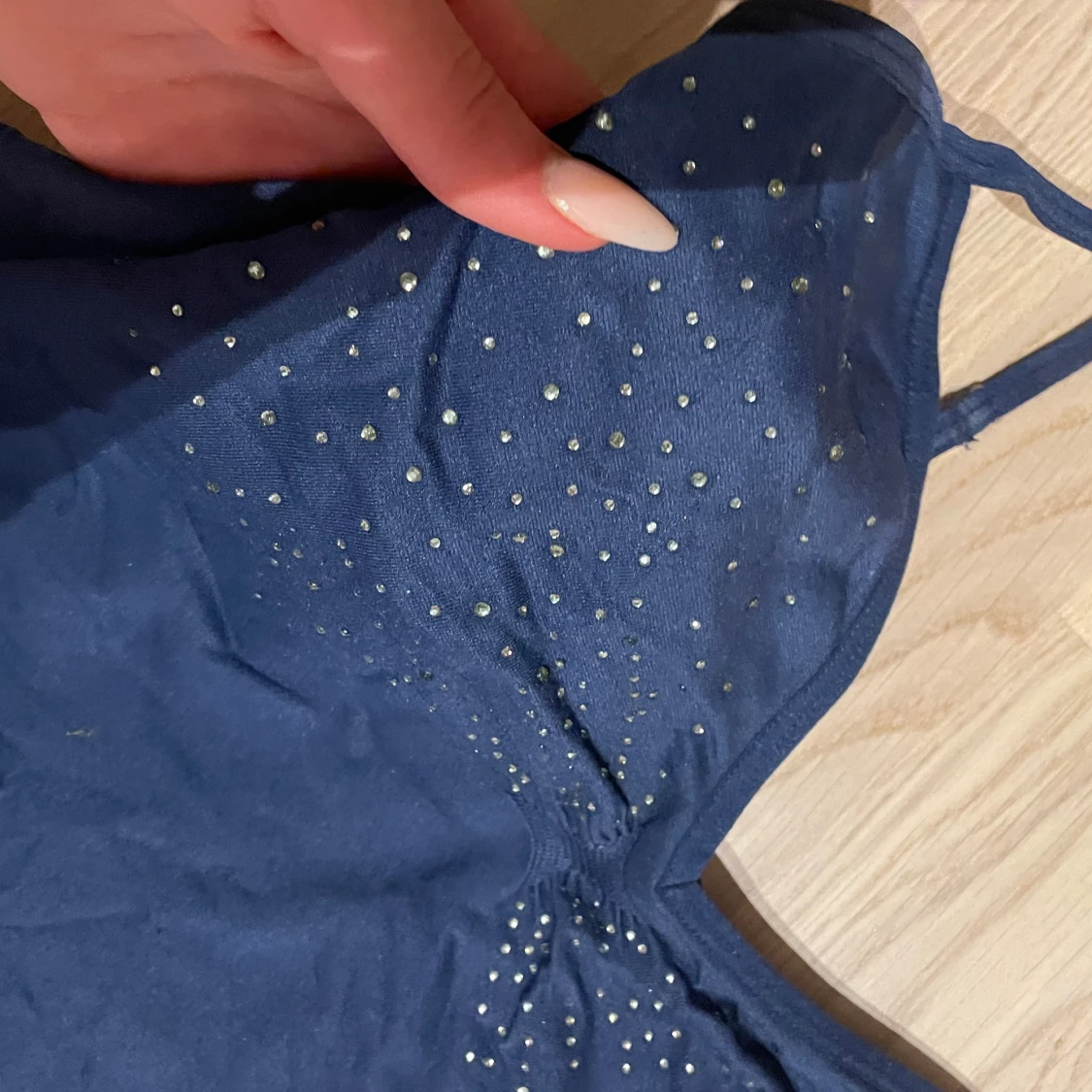Blått linne med strass - 90