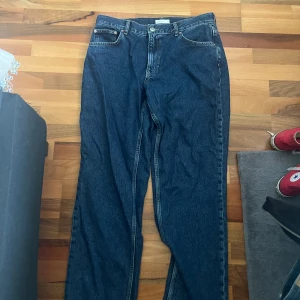 Dam Gina tricot jeans  - Dam jeans endast använd fåtal gånger. 