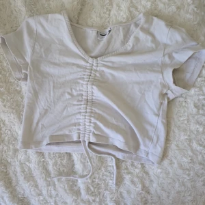 Fin T-shirt  - Enkel att göra fina outfits med