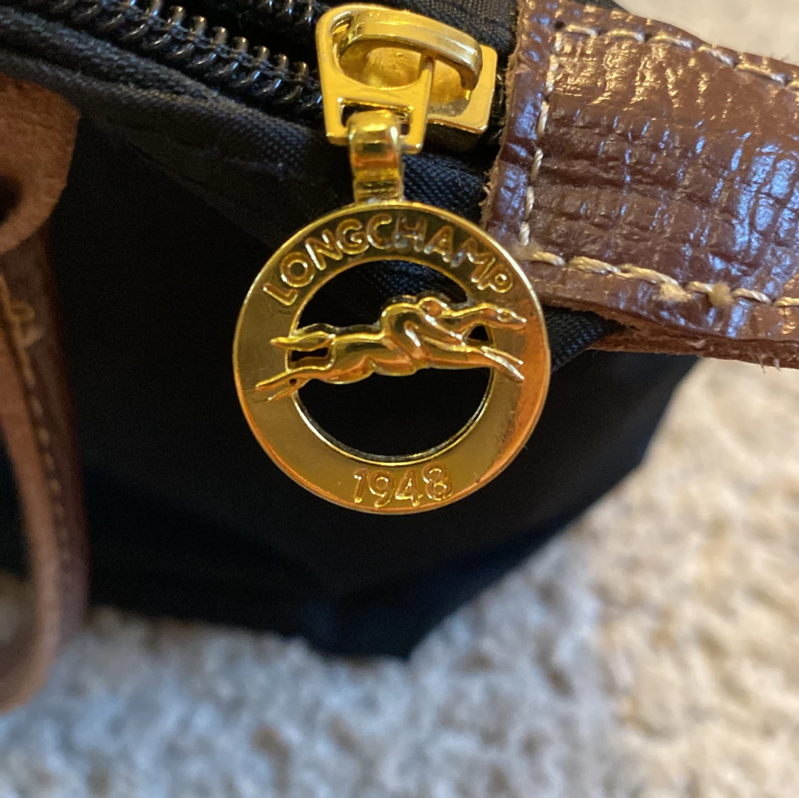 Longchamp väska svart  - 90