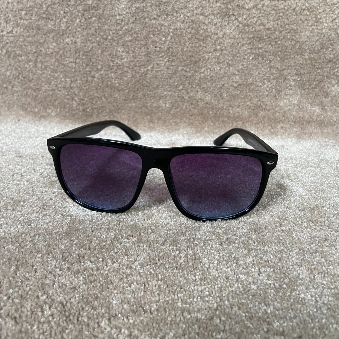 ”Rayban boyfriend”