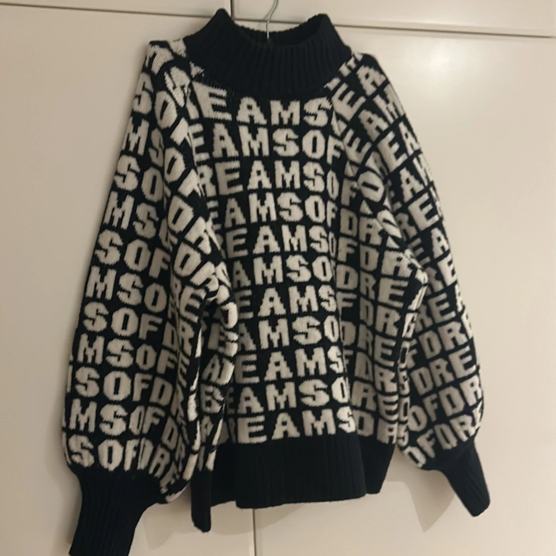 Sweatshirt ifrån H&M st M