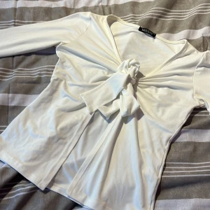 Design by si  - Jätte fin Design by si liknande topp endast testad 