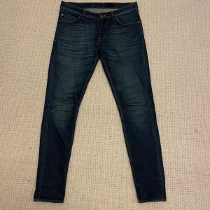 Tiger of Sweden jeans  - Hej! Säljer nu dessa super coola tiger of Sweden jeans. Toppskick! Passformen på jeansen är slim