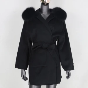 Pälskappa  - Helt ny pälskappa i kortmodell med avtagbar pälskrage (lånad bild) 🤍