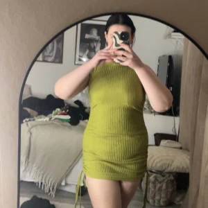 Klänning  - Helt ny, strl L!