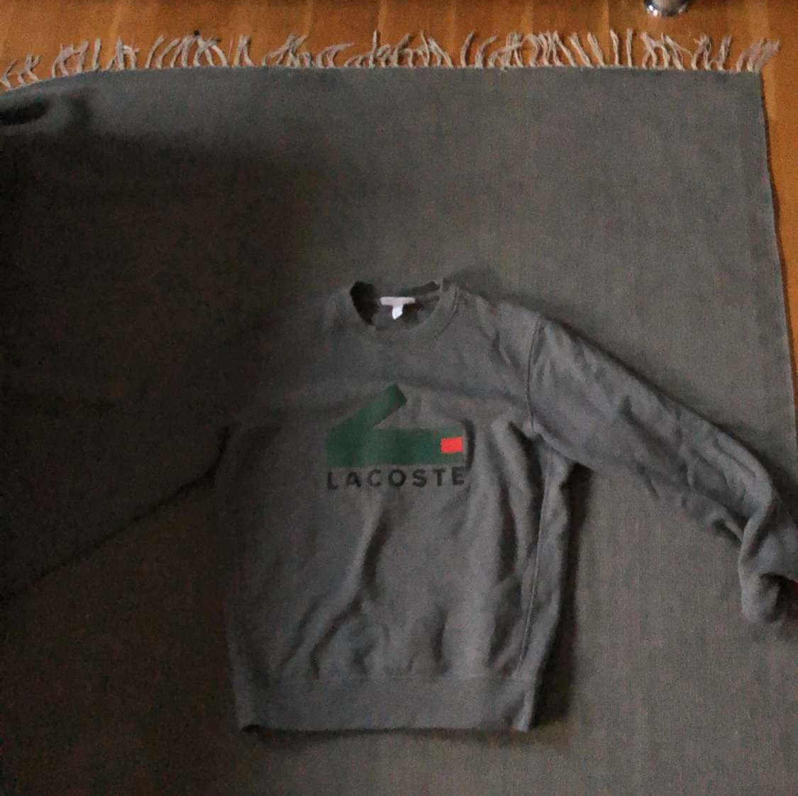 Lacoste tröja