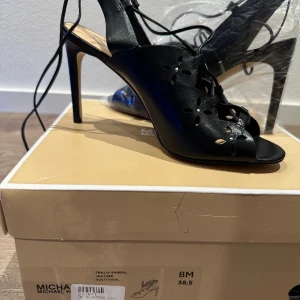Michael Kors skor  - I mycket fint skick, använd endast en gång