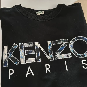 Kenzo  - Storlek S  Bea skick använd några gånger. 