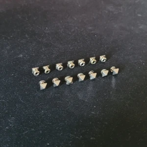 Valentino Flycrew nitar - Säljer original Valentino Flycrew nitar som både ökar värde och utseende på dina flycrews! 100 kr styck, billigare vid köp av fler🤝