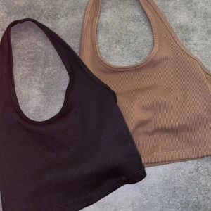 Toppar  - Fina så gott som nya toppar med bar rygg, priset är för båda två 