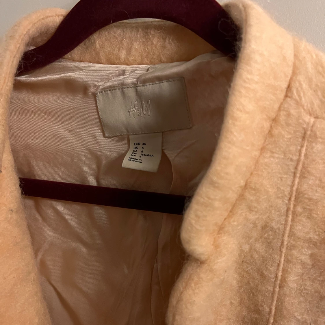 Aprikosfärgad ylle/mohair jacka från hm - 90