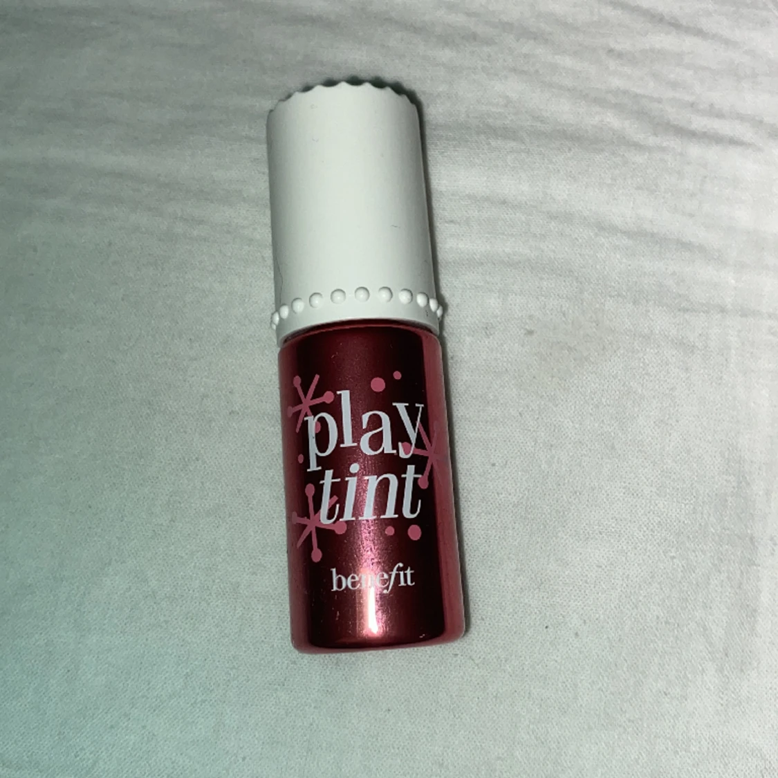 Benefit play tint