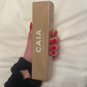 Caia highlighter  - Oöppnad. Färg pearl swirl, säljer då jag redan har den!